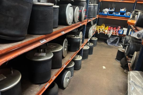 Foto almacén taller lascas y martín en Ávila